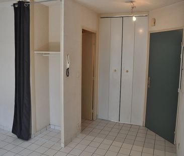 Location Appartement 1 pièce 21m² - Photo 6