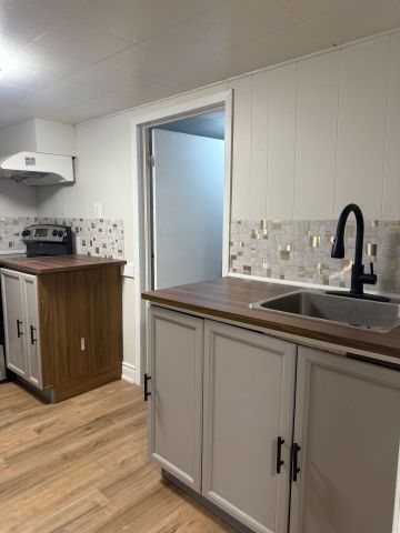 For Lease - 136 Gibb Street Unit# #Basement, Oshawa, Ontario - Photo 5