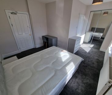 4 Bed Student Accommodation - Photo 6