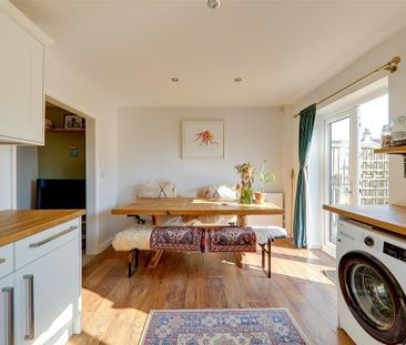 2 bedroom end of terrace house to rent - Photo 6