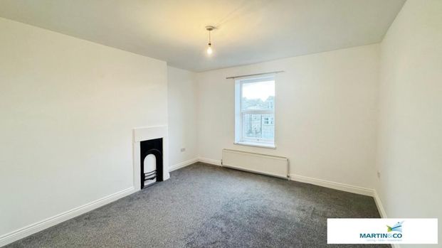 2 bedroom end of terrace house to rent - Photo 1