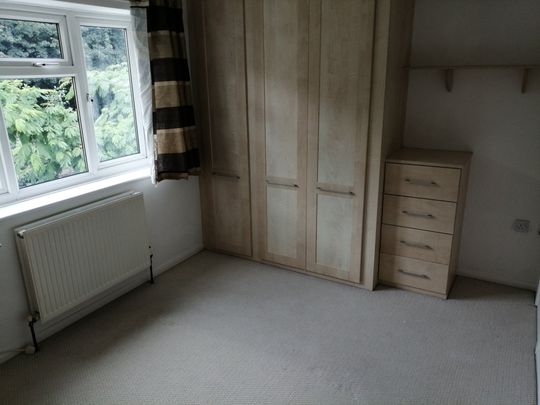 Two Bedroom End of Terrace House to Rent in Cirencester - Photo 1