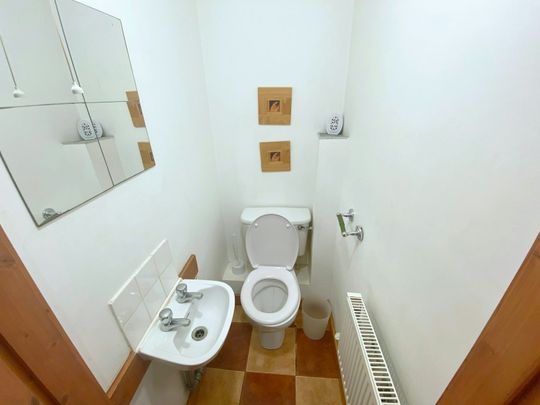 Terraced House to rent on - Photo 1