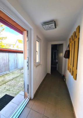 — Charmante Mietwohnung im Reihenhaus mit Garten in Moosbrunn - Foto 1