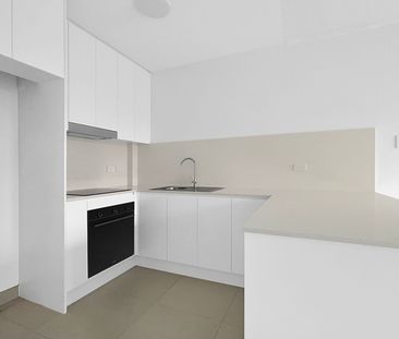 Updated Ground Floor Apartment - Photo 1