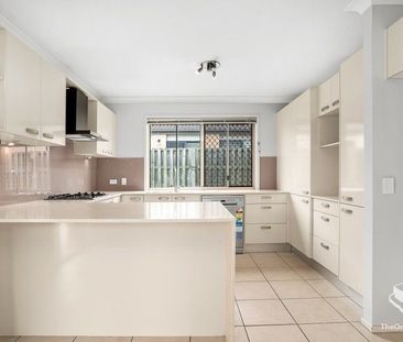 Perfect Family Home with Space for Everyone - Photo 2