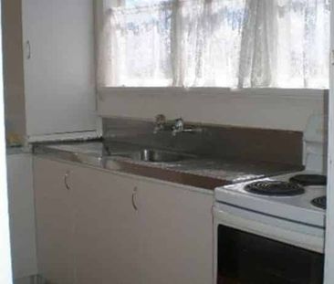 Charming 3BR Home in Wesley, Auckland - Photo 2