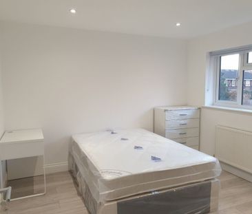 1 bedroom Property to rent - Photo 3