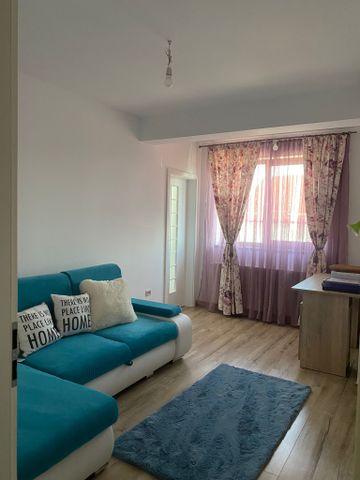 Apartament 3 camere, DECOMANDAT, zona Valea Adanca - Photo 2