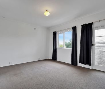 15 Valanne Street, Brighton East. - Photo 4