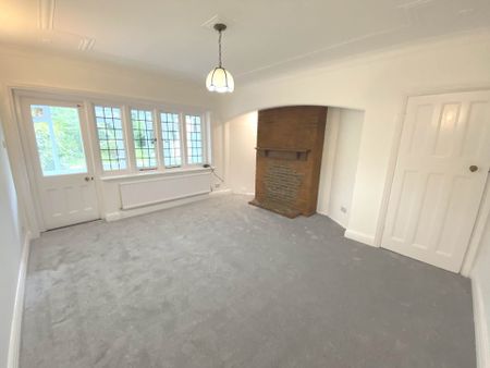 Price £2,995 pcm - Available 16/02/2026 - Part Furnished - Photo 3