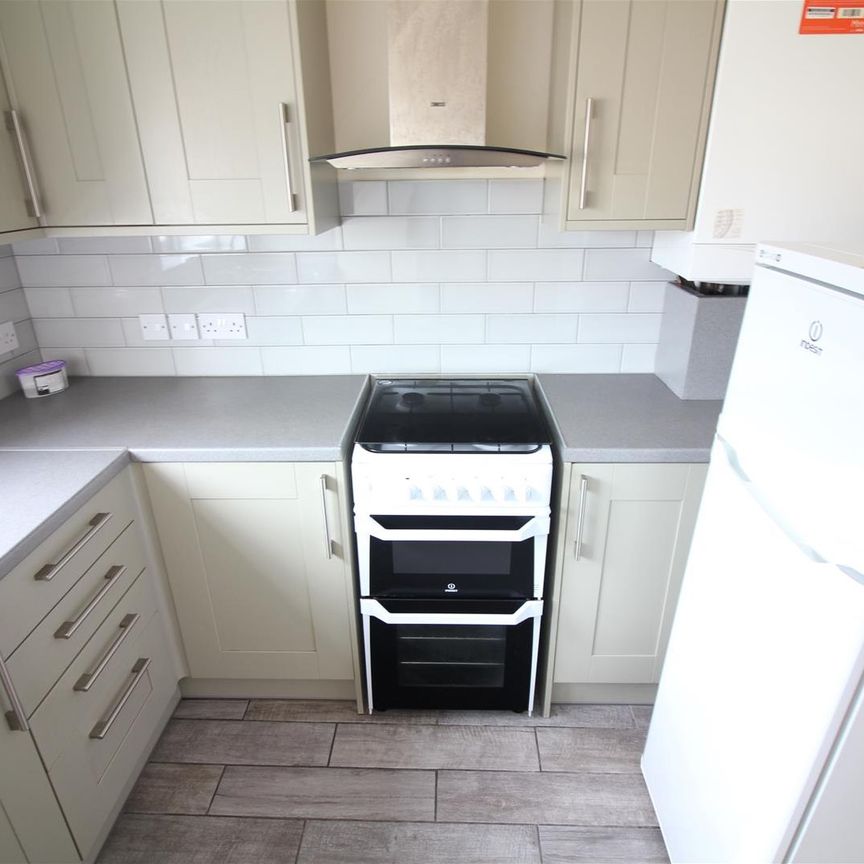 Tiverton Road, Hounslow - Photo 1