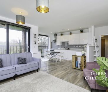 2 bedroom flat to rent - Photo 2