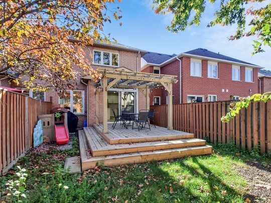 For Lease - 3231 Apricot Street Unit# Main & 2nd Floor, Mississauga, Ontario - Photo 1