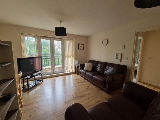 2 bedroom flat to rent - Photo 1