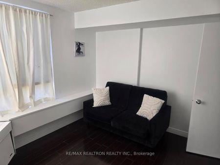 For Lease - 41 Markbrook Lane Unit# 201, Toronto, Ontario - Photo 3
