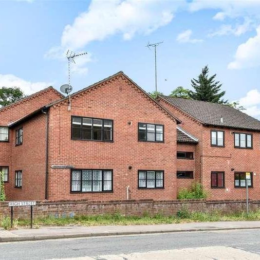 Old Pharmacy Court, Lower Broadmoor Road, Crowthorne, RG45 - Photo 1