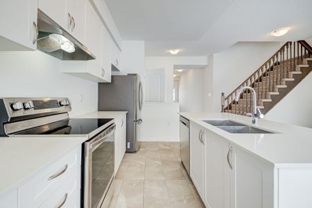 For Lease - 1 Sandhill Crane Drive, Wasaga Beach, Ontario - Photo 2
