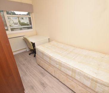 5 bedroom house to rent - Photo 2