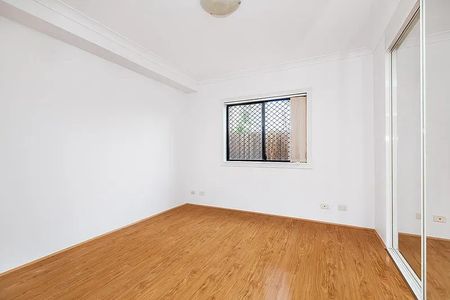 4/31-33 Gordon Street, Burwood, NSW 2134 - Photo 3