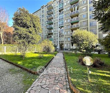 Bilocale in Affitto in Via Alcuino 5 a Milano - Foto 2