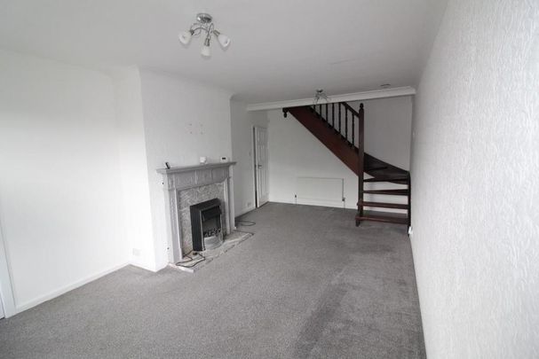 5 bedroom semi-detached bungalow to rent - Photo 1