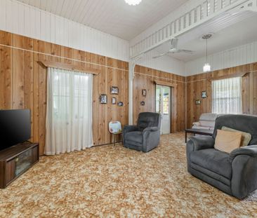 3 Bedroom Queenslander - Great Location - Photo 1