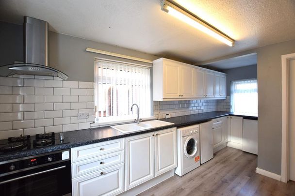 2 bedroom semi-detached house to rent - Photo 1