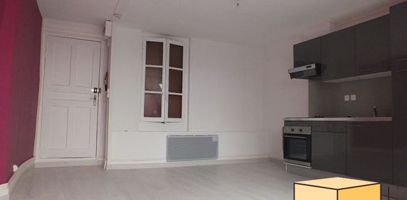 Location Appartement 1 pièce 30m² BELLEY 01300 - Photo 2