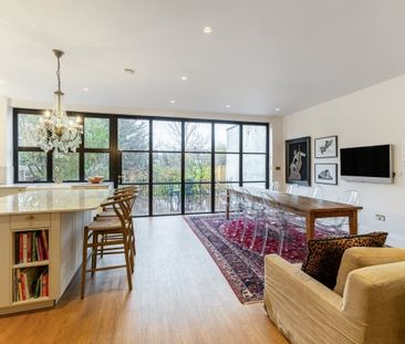 4 bedroom semi-detached house to rent - Photo 4