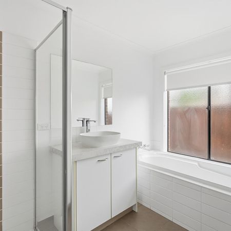 HOUSE FOR RENT IN TARNEIT - Photo 3