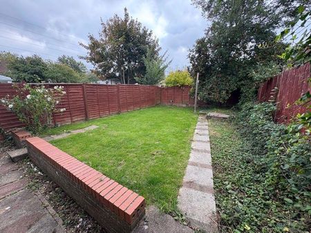 2 bedroom terraced house to rent - Photo 5