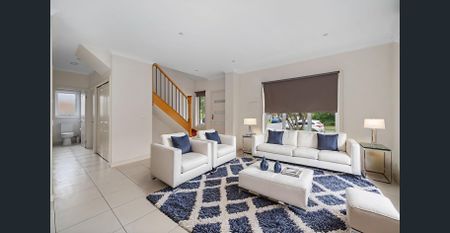 Modern Townhouse with Street Frontage - Photo 2