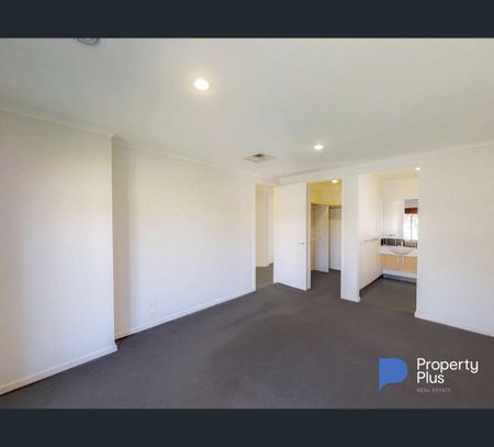 1 Mannagum Drive, Epsom, Vic 3551 - Photo 2