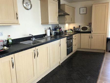 1 bedroom apartment to rent - Photo 2