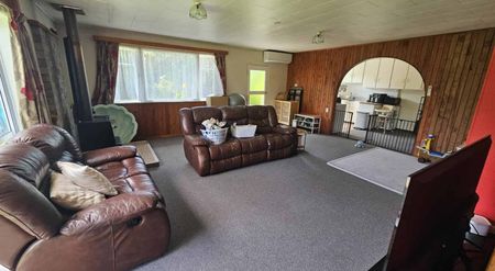 CLOSE TO THE BEACH - Photo 2