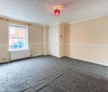 4 bedroom detached house to rent - Photo 4