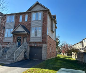 For Lease - 15 CHAPMAN Lane, Hamilton, Ontario - Photo 3