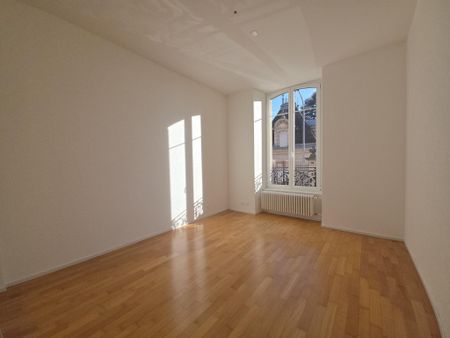 Magnificent renovated 5.5 room apartment with character - Photo 5