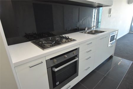 3503/241 City Road - Photo 5