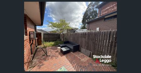 Comfortable Family Living in a Convenient Location - Photo 5