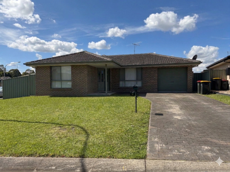 Spacious Family Home in a Prime Glenmore Park Location - Photo 3