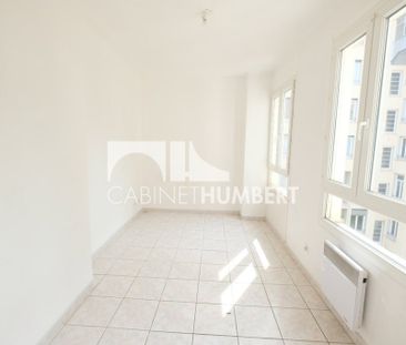 Location Appartement 2 pièces 40m² ST ETIENNE 42000 - Photo 3