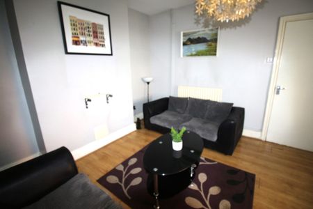 181 Winn Street, Lincoln, Lincolnshire, LN2 5ER - Photo 4