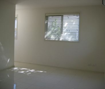 Booroondara Street, Reid ACT 2612 - 1 bed house for Rent, $465 per ... - Photo 2