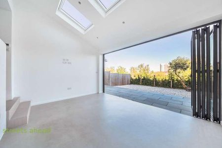 Pittville Gardens, London, SE25 - Photo 2