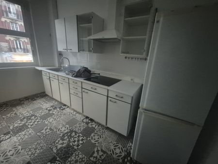 Location Appartement 3 pièces 69m² LILLE 59000 - Photo 5