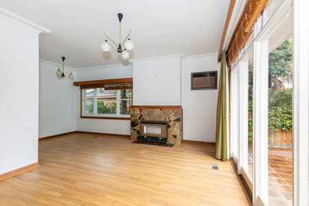 15 Hunter Street, Carnegie - Photo 3