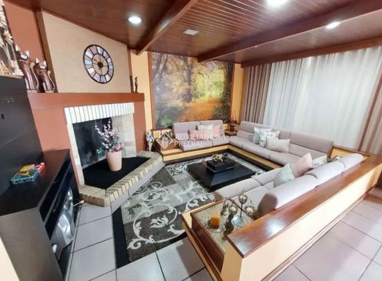 Casa com 4 quartos e 410m² para alugar em Centro, Florianópolis. - Photo 1