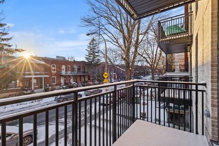 2161 Melrose - Photo 5